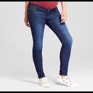 Maternity Skinny Jeans with Side Panel Elastic